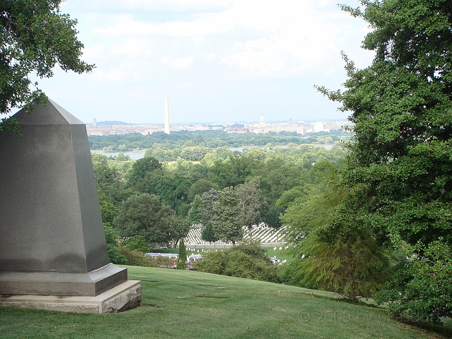 Washington DC [2009 July 02] 032.JPG - Scenes from Arlington National Cemetery.